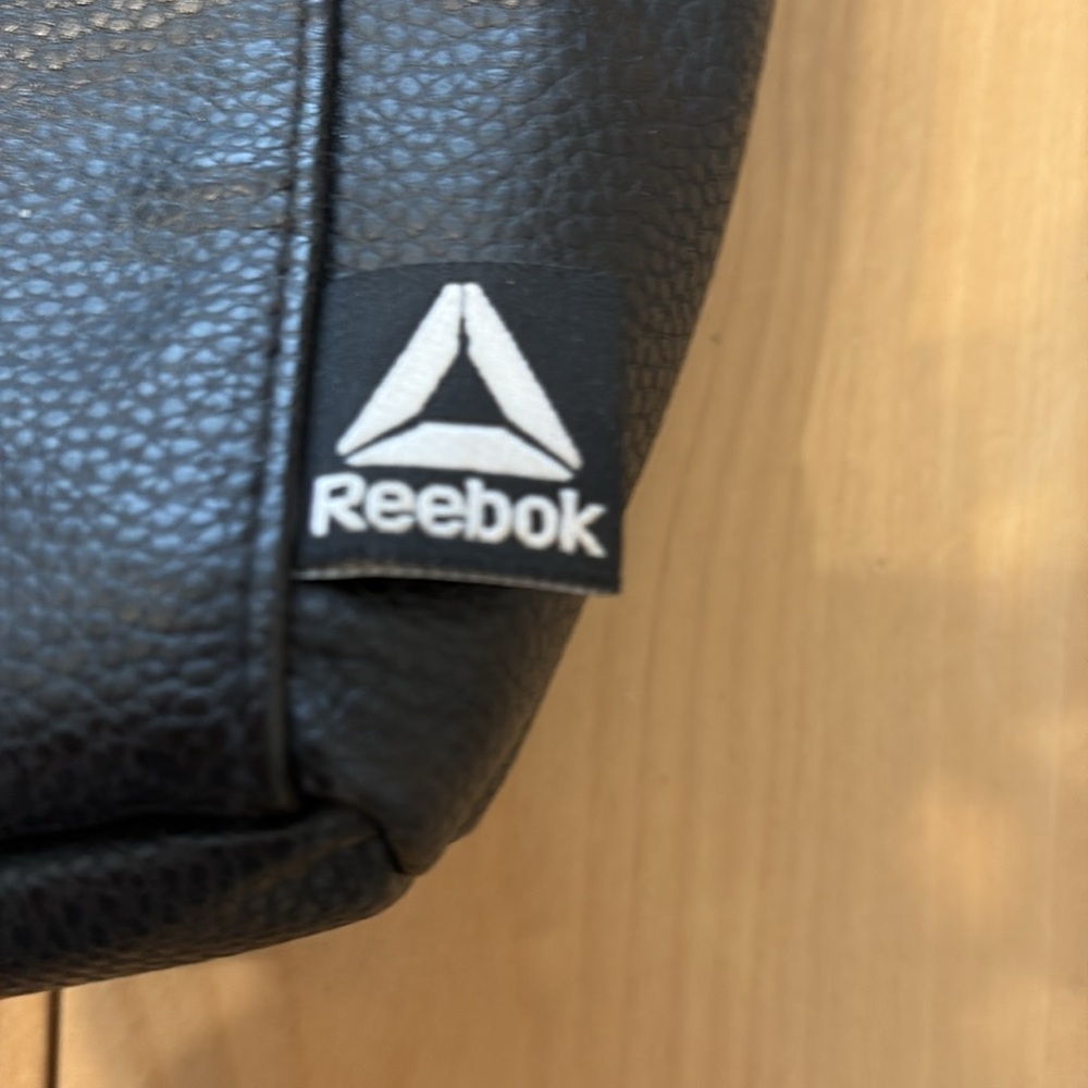 Reebok Black Crossbody Bag for Women with removable strap and top handles. - Picture 5 of 7